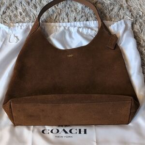 Coach Brooklyn 39 Warm Brown EUC